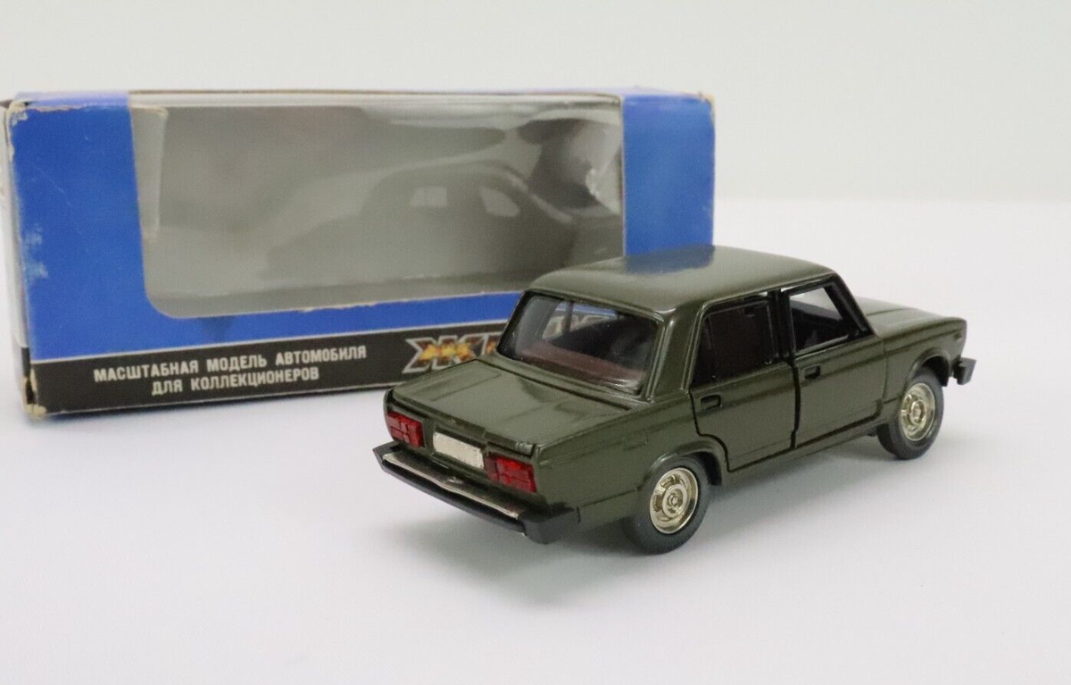 1/43 USSR Russian Soviet Diecast LADA Novoexport VAZ 2105 Ultra