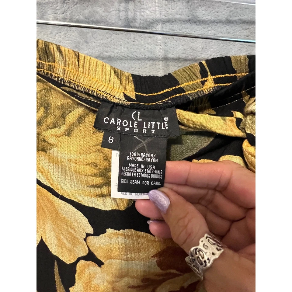 Saia feminina Carole Little Sport preta floral rayon tamanho 8 - Imagem 3 de 4