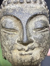 Antigua cabeza de Buda de piedra Lanna tailandesa andesita siglo XVIII siglo XIX