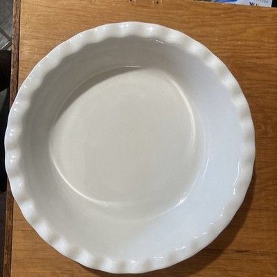 Ceramic Pie Pan White Inside Burgundy Outside 10''