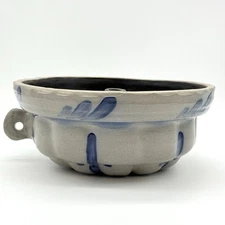 Vintage Rowe Pottery Wisconsin Salt Glaze Stoneware Bunt Cake Blue Motif