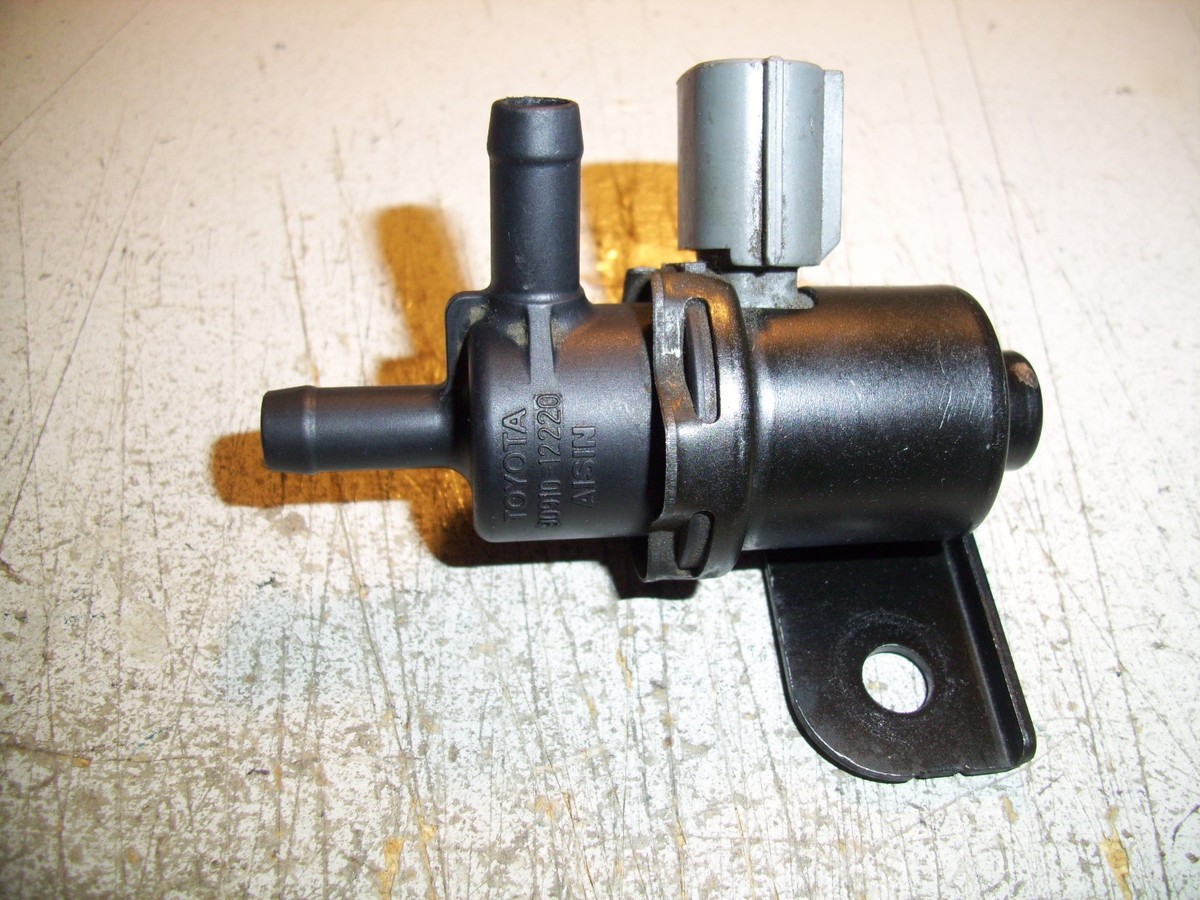 Lexus GS300 TOYOTA CELICA 2000-05 GENUINE VACUUM SWITCH VALVE