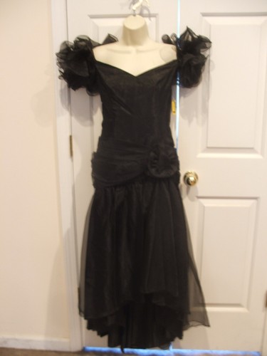 NWT $212 black off shoulder tulle 