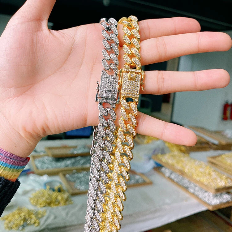 Ice 2024 chain men