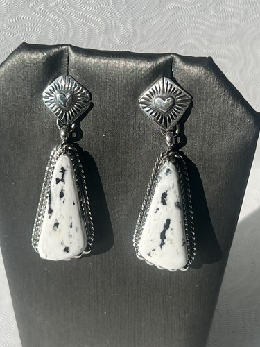 Pendientes Triángulo Búfalo Blanco Navajo Postes Concho Plata Esterlina AvinJoe 3190 - Imagen 3 de 8