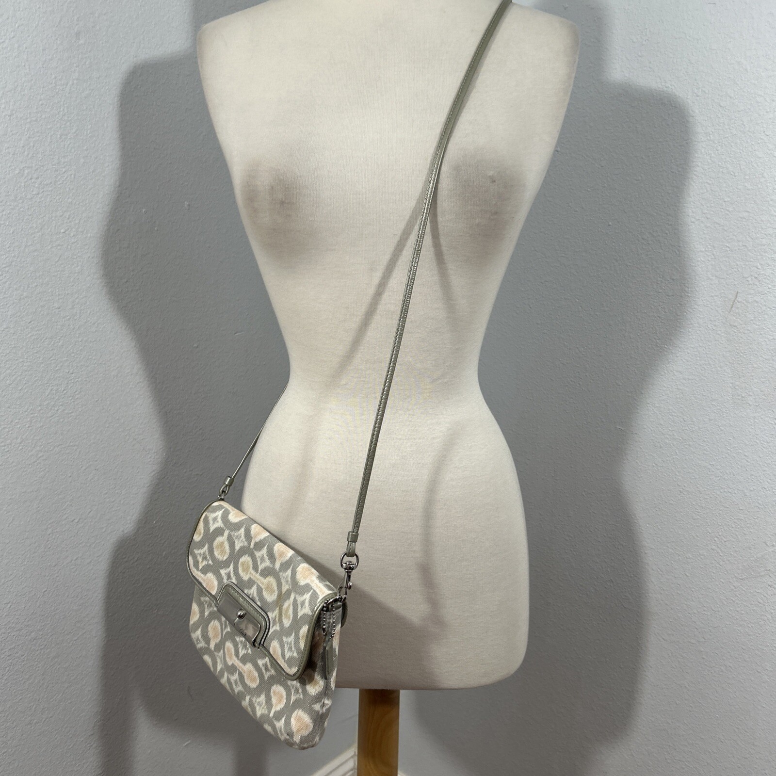 Coach Kristin Op Art Ikat Crossbody Bag in Signature Canvas for Women-image