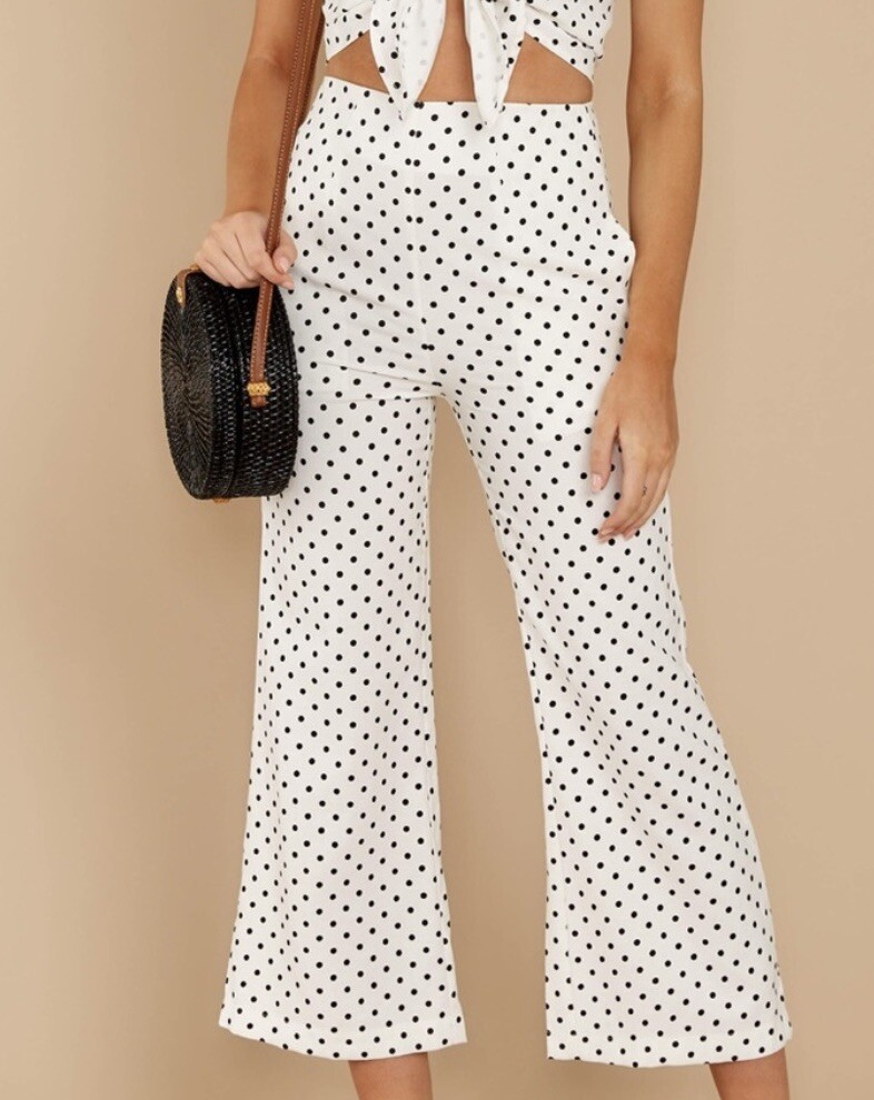 NWOT  VICI WHITE POLKA DOT PANTS, S