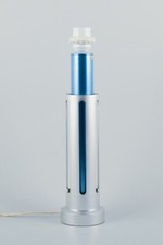 Lampada da tavolo di design svedese, space age in alluminio. Circa Anni 80