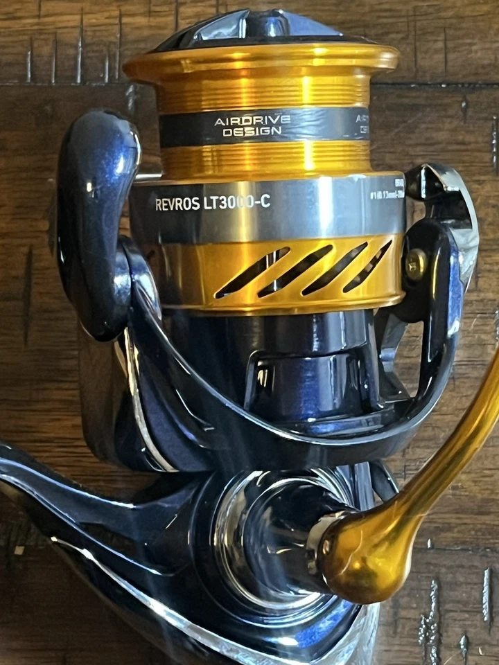 DAIWA REVROS LT3000-C SPINNING FISHING REEL 5.3:1 4BB Type L Long Cast ABS - Image 2 of 4