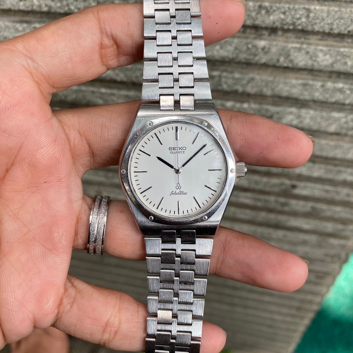 SEIKO セイコー シルバーウェーブ 6030-7040 クォーツ s-l400.jpg