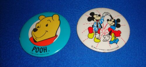 VINTAGE DISNEY MICKEY & MINNIE MOUSE & POOH BUTTON PIN LOT OF 2 - Picture 1 of 1