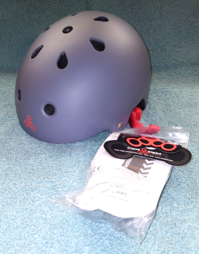 Triple Eight 8 Skateboard / Bike Helmet - Size S/M - Model # SK-564 - Picture 1 of 4
