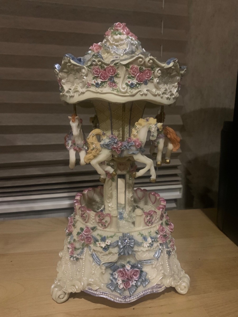 All The Pretty Little Horses San Francisco music box company  display picture 1