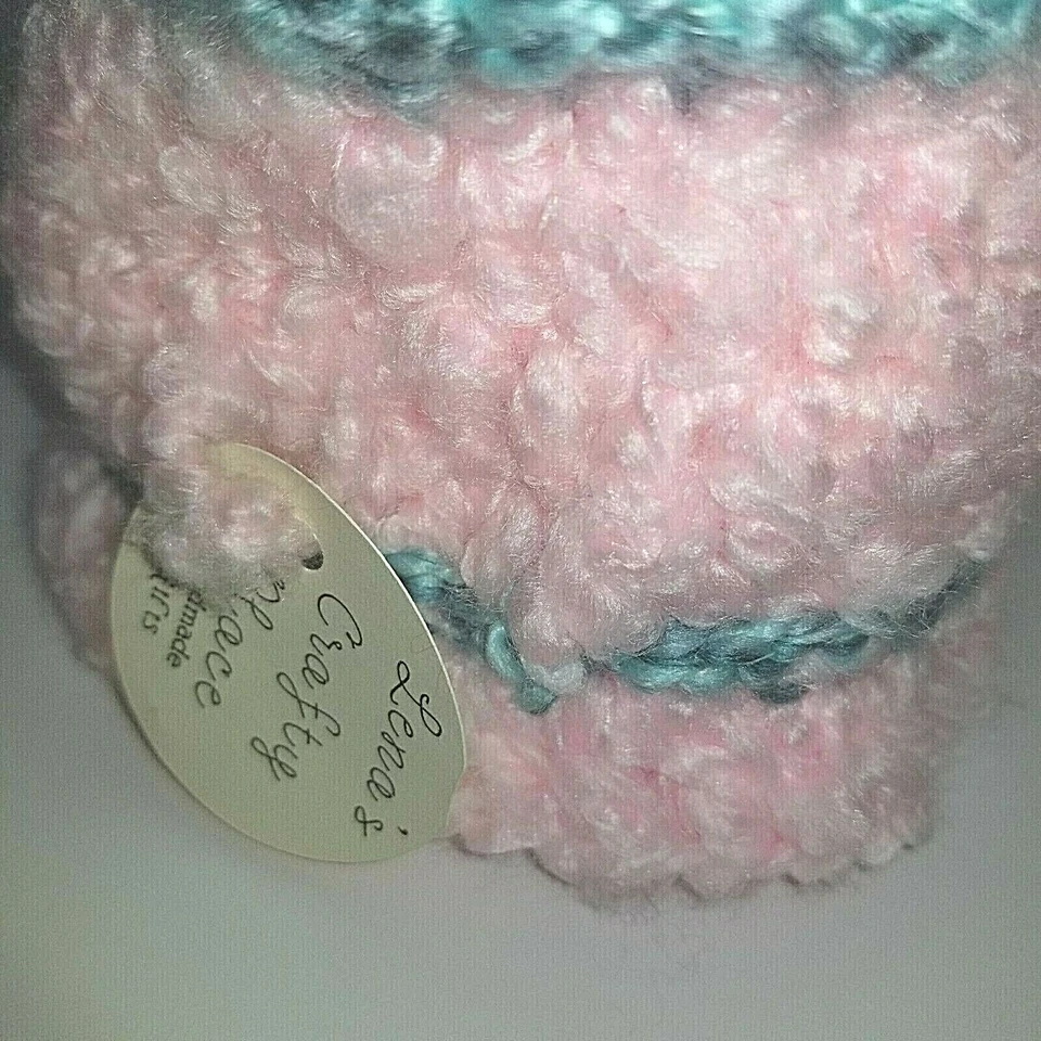 Gorro de ganchillo tejido hecho a mano para bebé 3-6 meses rosa mullido Cupcake Foto 3 de 4