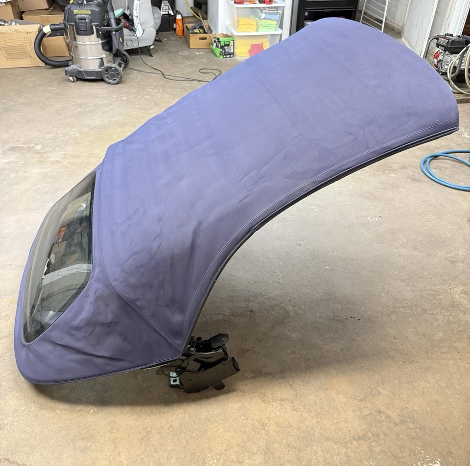 1999-2003 Mercedes CLK320 CLK430 CLK55 Soft Top OEM - Image 3 of 4