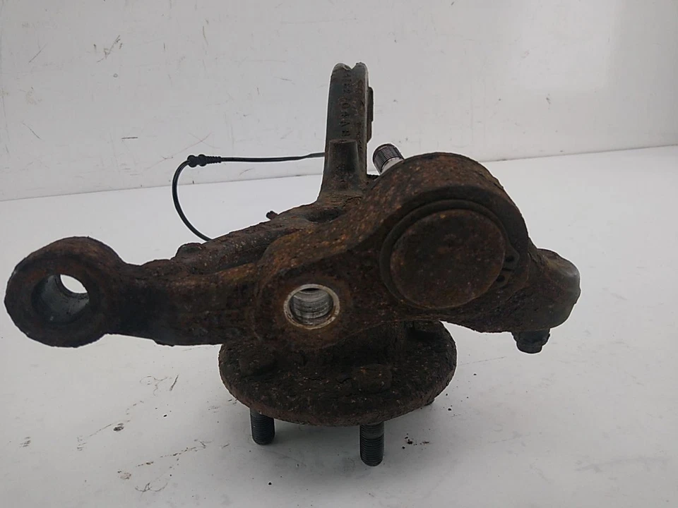 Cubo de junta de eixo dianteiro direito Dodge Charger passageiro compatível com 2006-2010 06 07 08 - Imagem 2 de 4