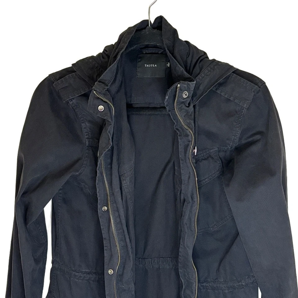 Abrigo Chaqueta Aritzia Talula Negro Trooper Con Capucha Utilidad Carga Otoño Talla S Foto 3 de 4
