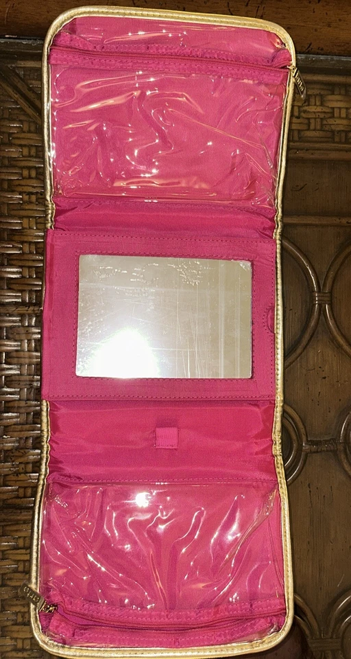 Bolsa de Maquillaje Cosméticos de Viaje Tarte Púrpura y Dorada Como Nueva Sin Etiquetas Foto 2 de 4