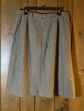 Vintage 70 s Gordon of Philadelphia Wool Houndstooth Midi Skirt