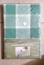 TABLE CLOTH-HOME ESSENTIALS  WOVEN TABLECLOTH 52"X70"INCH BARRINGTON BLADE OBLON