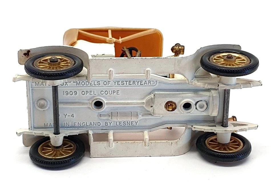 Matchbox Models Of Yesteryear Y-4 - 1909 Opel Coupe - White - Image 4 of 4