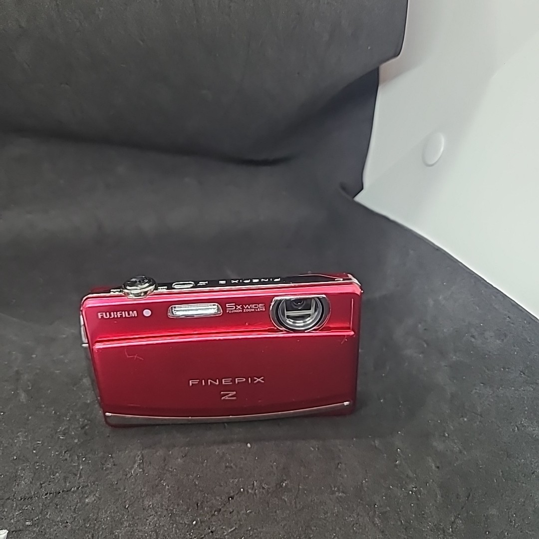 Fujifilm FINEPIX Z90 14.2MP Red Compact Digital Camera Working No