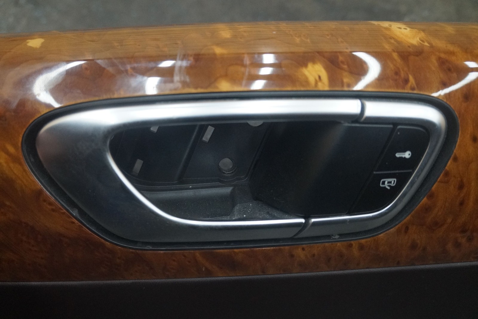 Rear Right Door Upper Wood Trim 3W5867104 Bentley Continental Flying Spur 2006