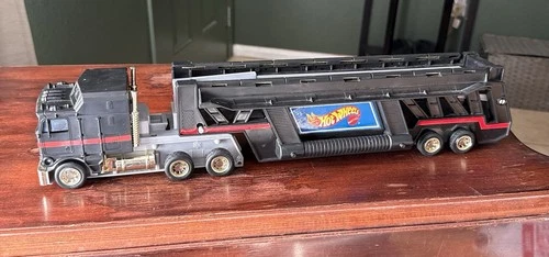 Vintage 1986 Hot Wheels Semi Tractor Trailer Truck Car Hauler Carrier Cargo