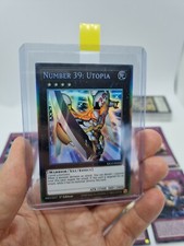 YU GI OH Kings Court Collectors Rare NUMBER 39 UTOPIA + 8 Holos + Bulk Sammlung