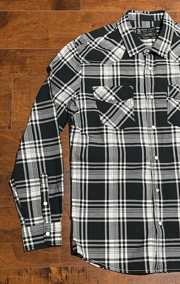 Camisa Marc Ecko Corte y Costura A Presión Con Botones Para Hombre Talla Mediana Negra Blanca A Cuadros Foto 4 de 4