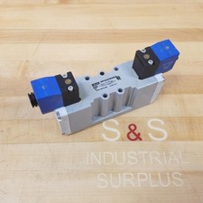 Parker MPH22VXBG0B9C Double Solenoid Valve, 145psi, 24VDC - USED