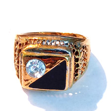 14K Gold Tone Men's Metal Signet Ring w White Stone Faux Onyx  Ring Size 8