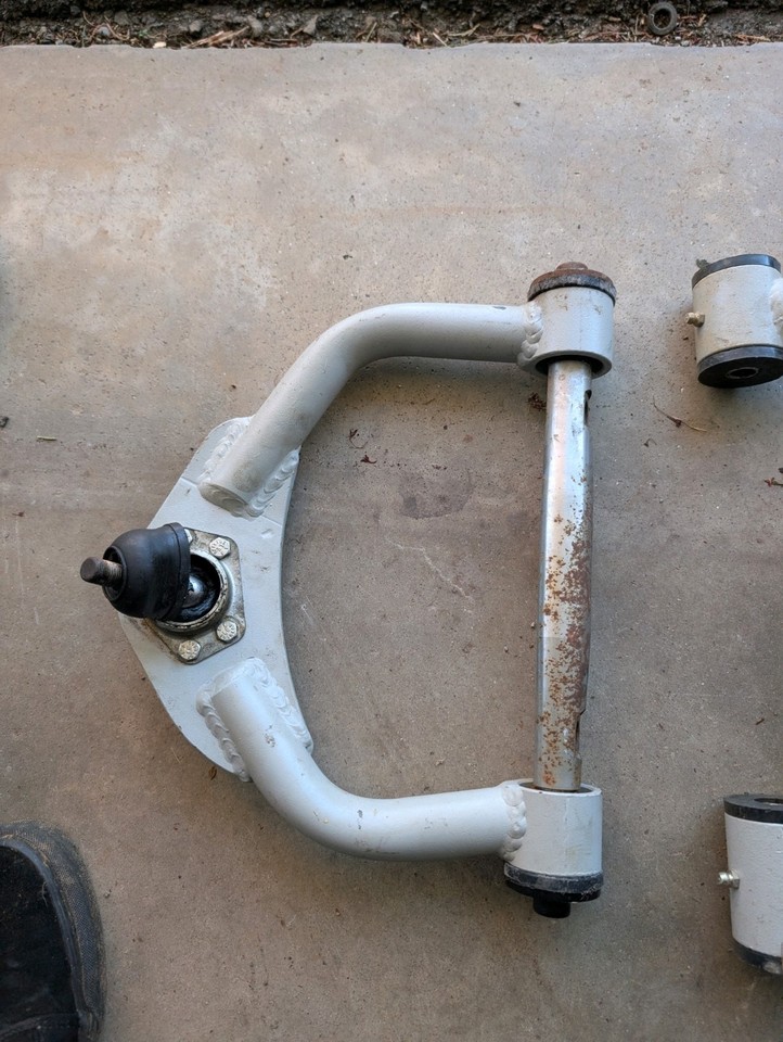 S10 Air Ride Control Armsnull