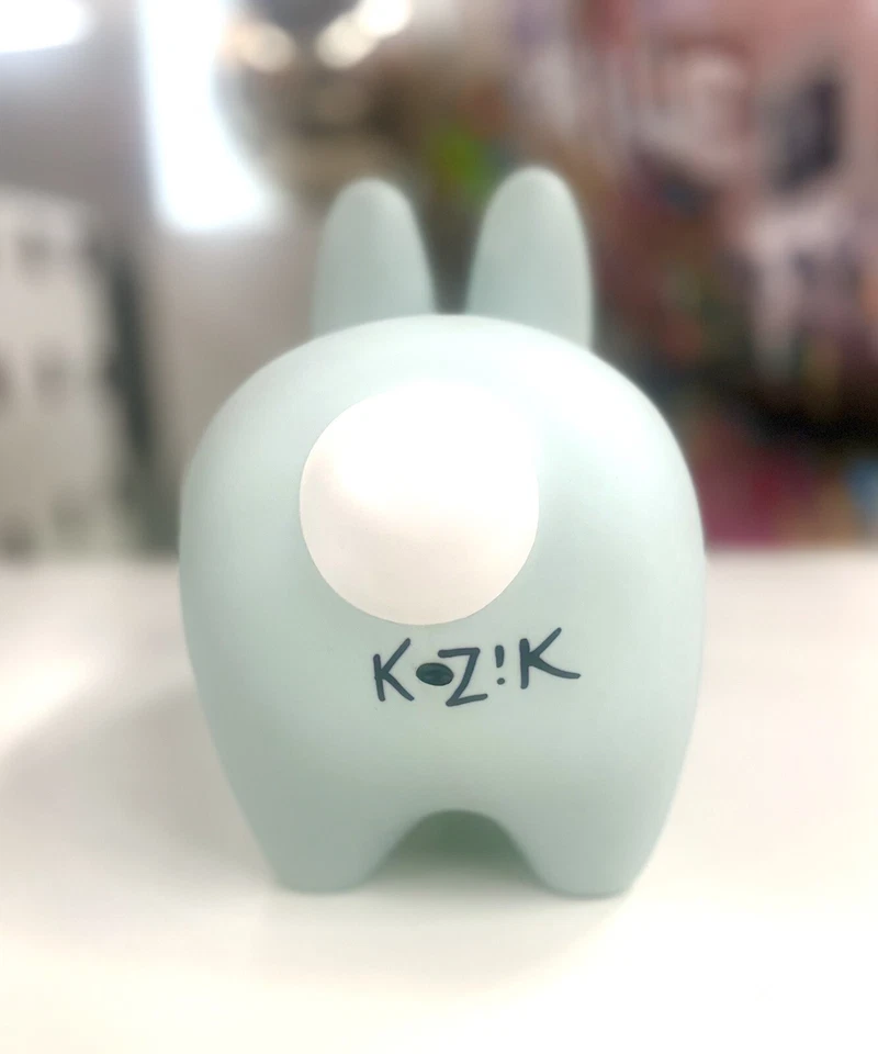 Frank Kozik SIGNED 2005 Kidrobot 10" Powder Blue Labbit LE500. AUTOGRAPHED NIB - Image 2 of 4