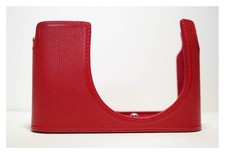 ORIGINAL LEICA PROTECTOR Q2 Q2M 19566 RED LEATHER HALF CASE RRP £185 - BARGAIN.