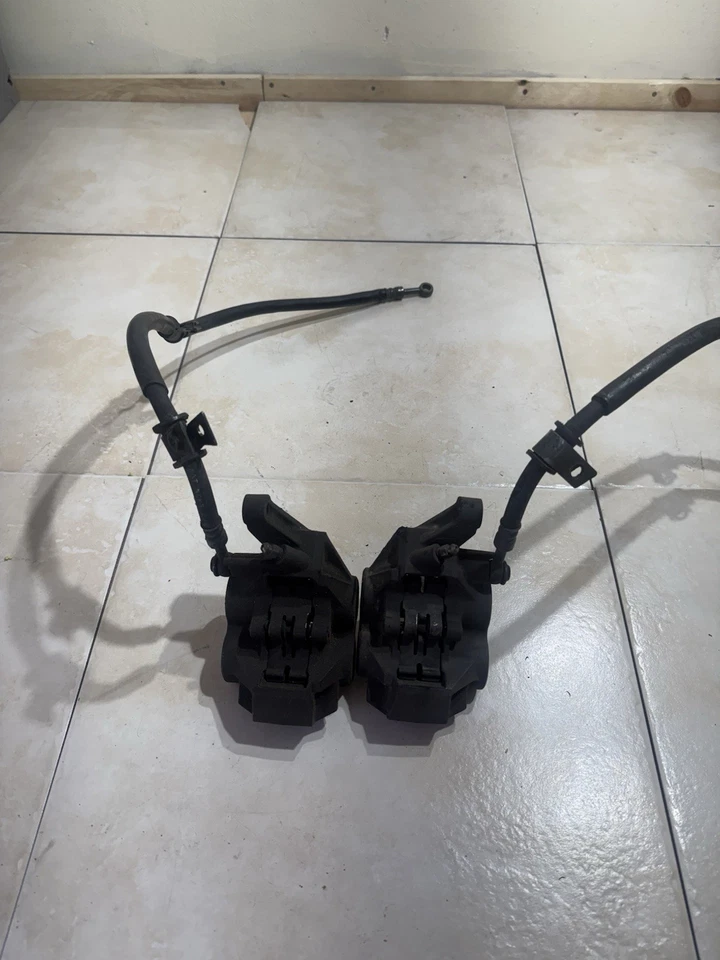 Cailpers de freno delanteros Yamaha R6 2003-2005 Foto 2 de 4