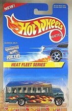 1997 Hot Wheels #538 Heat Fleet Series 2/4 SCHOOL BUS Green w/5 Spoke Malaysia