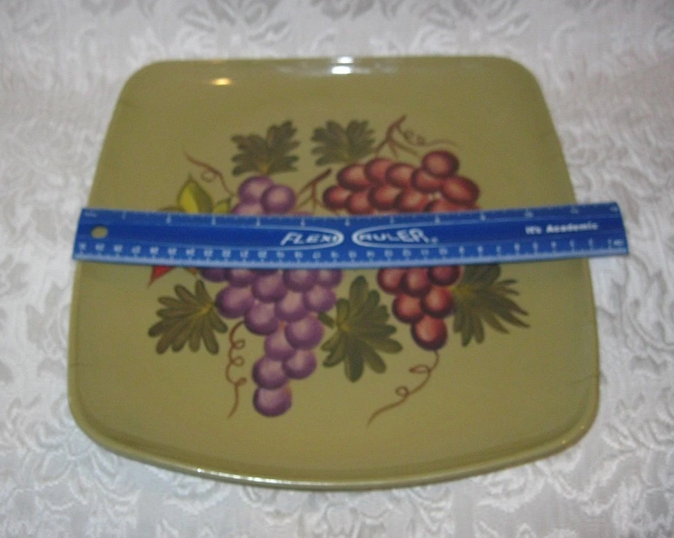 NOWT ~ TABLETOPS UNLIMITED DURAMEL Melamine Grapes 11" Square Plate Platter - Image 2 of 4