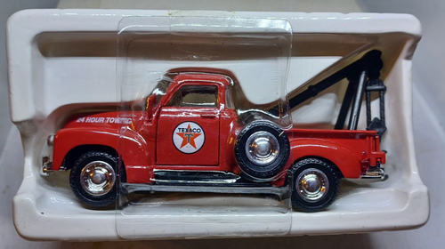 Road Champs 1953 Chevrolet C3100 Texaco Tow Truck #K316 IN BOX NEW - Picture 3 of 4