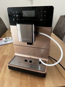 Miele CM 5510 Rose Stand-Kaffeevollautomat - Rose/Metallic