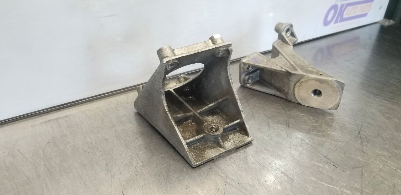 Lamborghini Gallardo 2004 Left, right Engine mounts Pair P/N 07L199308C