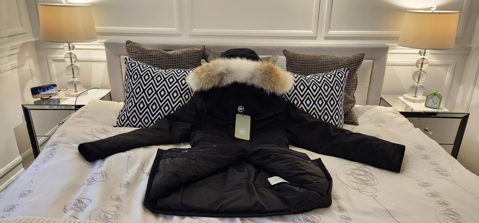 2022 Grey Label Canada Goose Trillium Small Parka with Fur