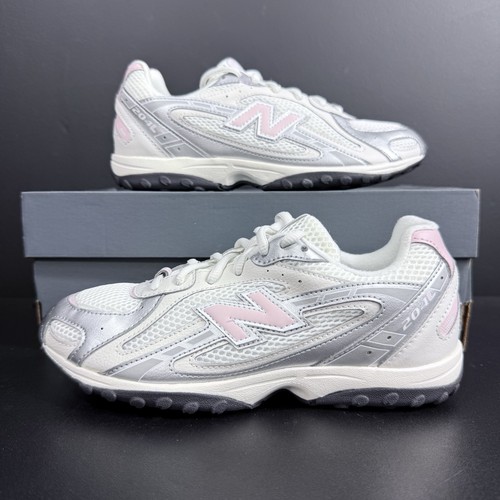 New Balance 204L Lace Youth 4.5 Women’s 6 Pink White Kids Grade School G204L9EA New Balance 204L Lace Youth 4.5 Women’s 6 Pink White Kids Grade School G204L9EA