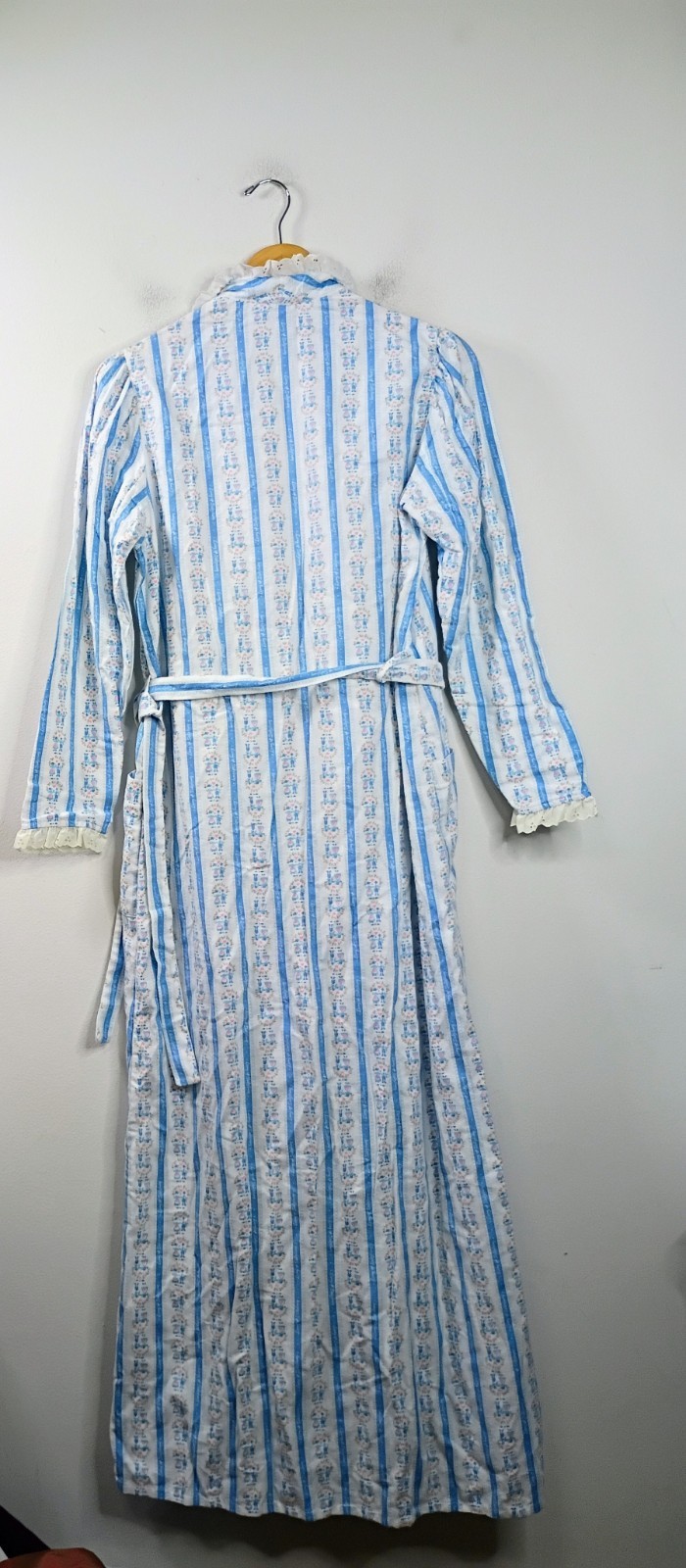NEW Vintage Lanz Of Salzburg Robe Women's Medium 100percent Cotton Flannel image 7