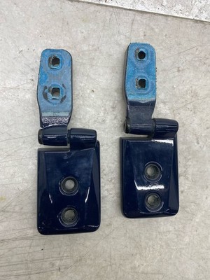 2024-2026 INEOS GRENADIER OEM FRONT LEFT DOOR HINGE SET X2 BRITANNIA BLUE(FPI)