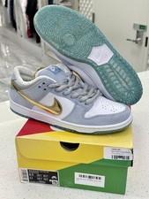 Nike Sean Cliver x Dunk SB Special Box Low Holiday Special for