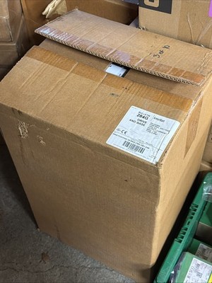 Allen Bradley 284G-FVD1P4D-10-RRG-CBG-DB1-EMI ArmorStart Drive & Base FAST SHIP