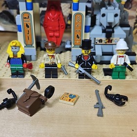 LEGO Adventurers Mummy's Tomb 5958 Complete Set w/ Minifigures, Vintage
