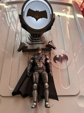 McFarlane 7  Ben Affleck Batman from Ultimate Edition Justice League Bat Signal