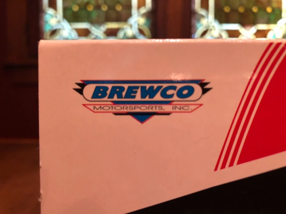 Casey Atwood 1:18 NASCAR Castrol GTX 1999 Diecast - Image 4 of 4